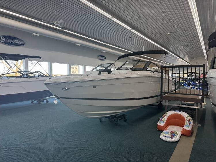 boaofubu (1) 2025 Cobalt R4 Outboard - Image 1